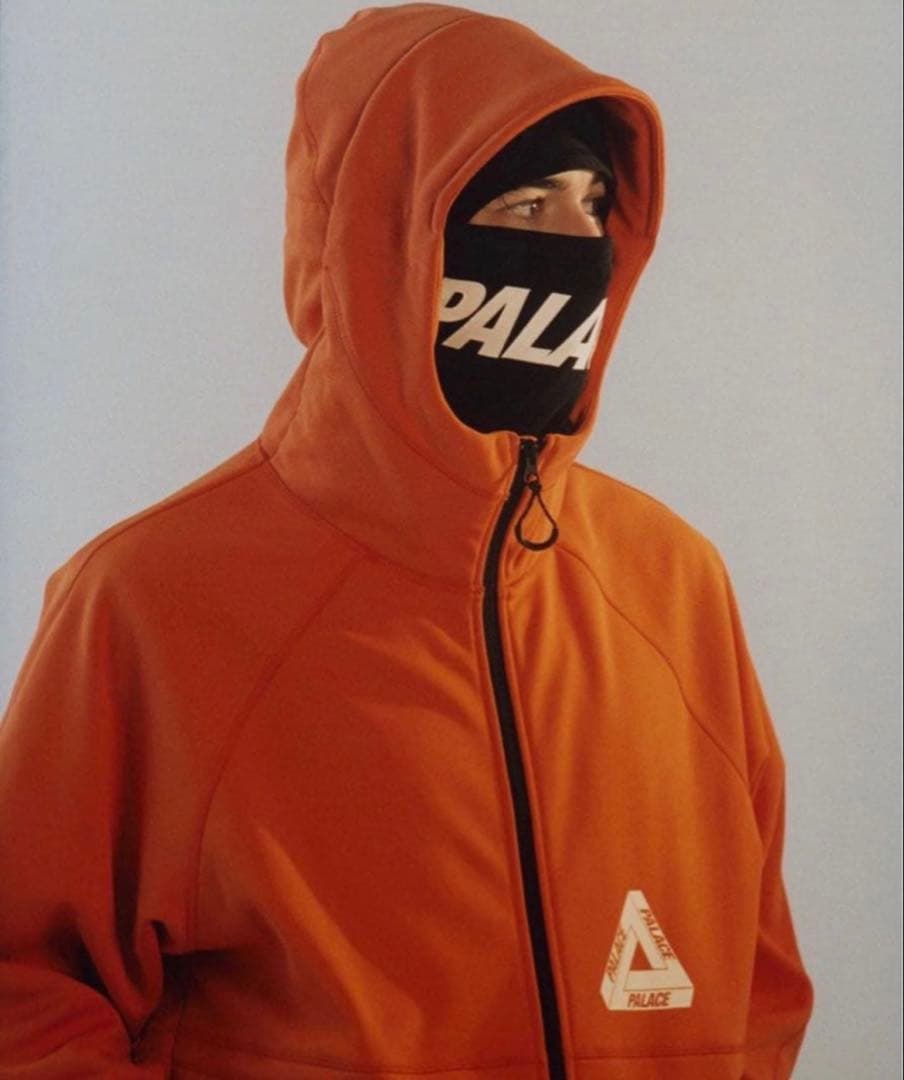 美品PALACE ゴアテックス　マスクド　ソフトシェル　ジャケット　オレンジ　L