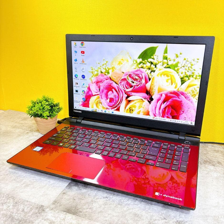 ⅰ5✨人気 おしゃれな赤❣新品SSD✨薄型ノートパソコン カメラ付き フルHD