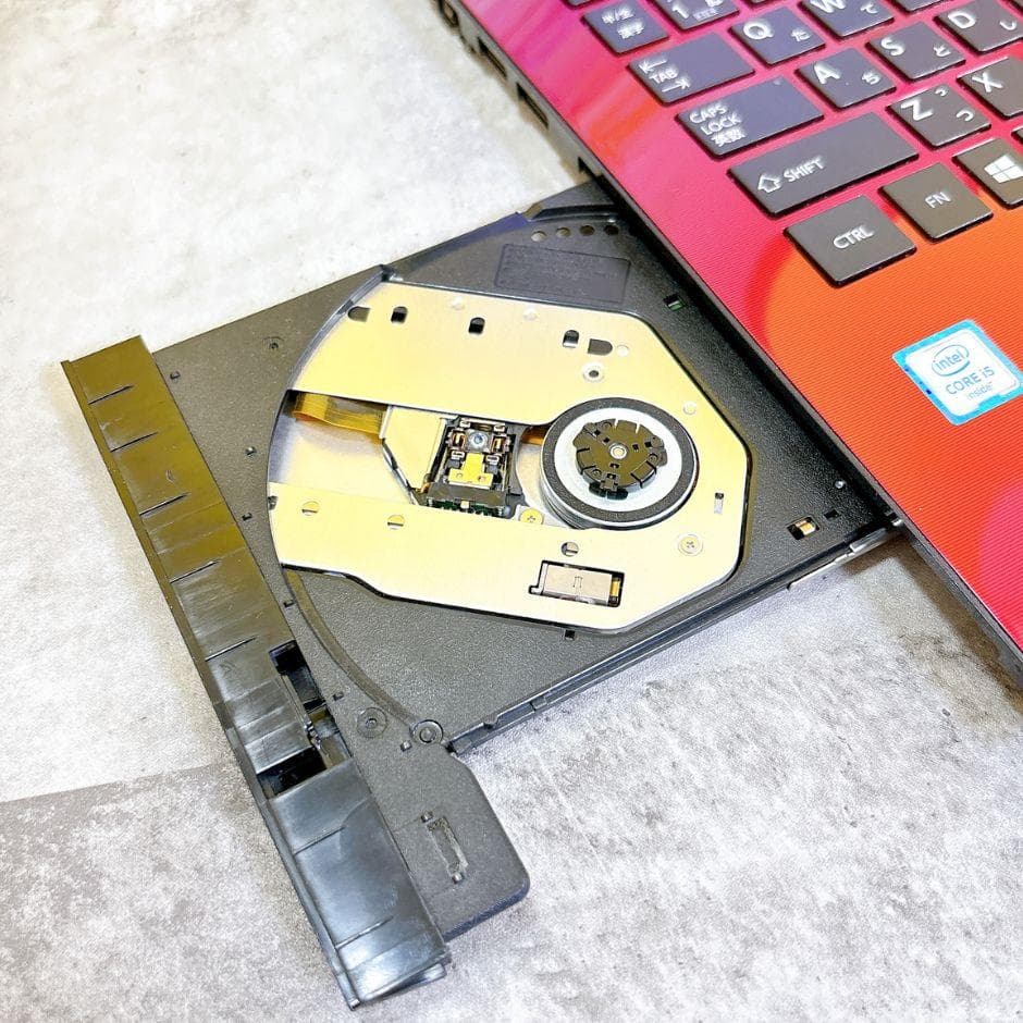 ⅰ5✨人気 おしゃれな赤❣新品SSD✨薄型ノートパソコン カメラ付き フルHD