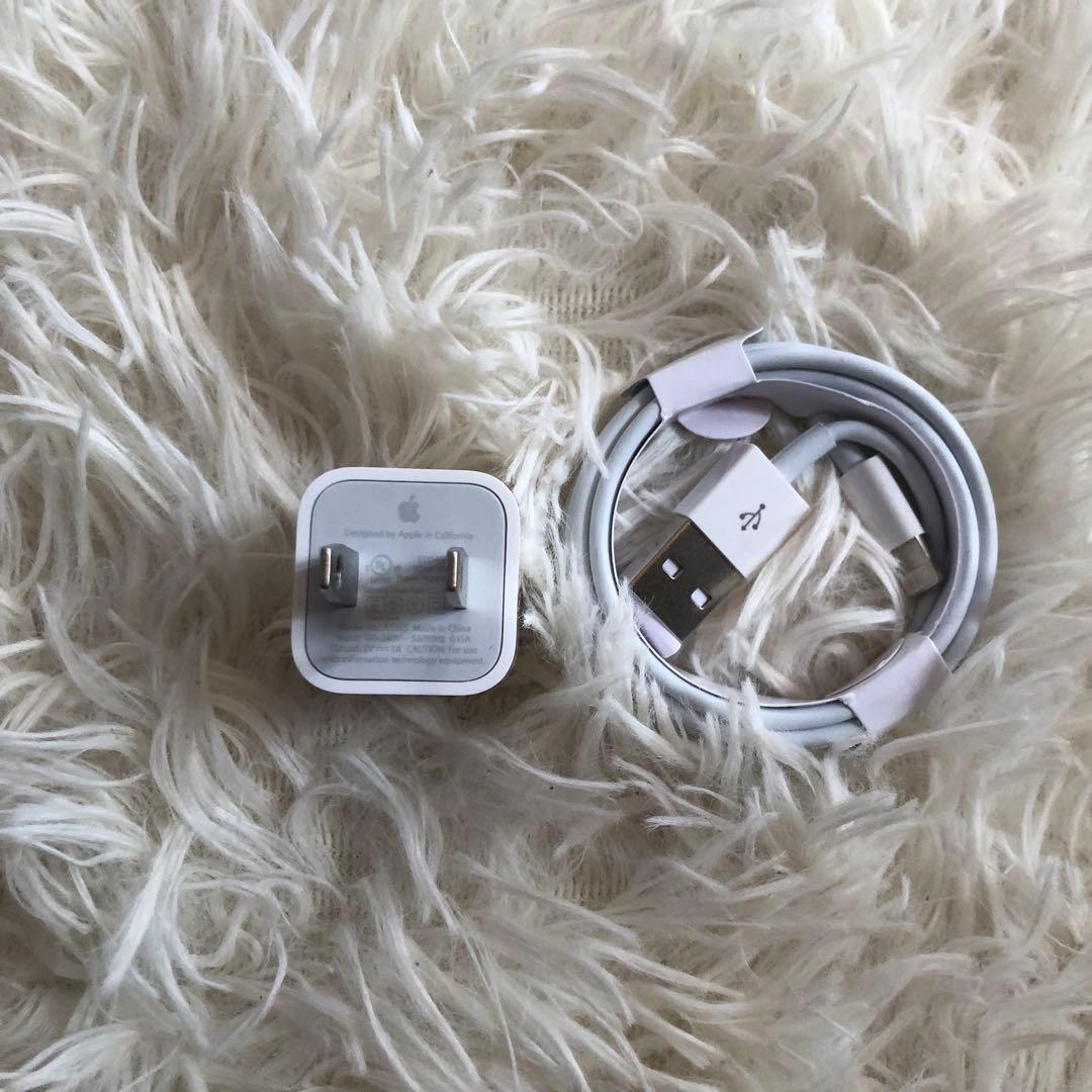 【即購入OK】iPad 第8世代 セルラーモデル【極美品】 #82 【付属品】