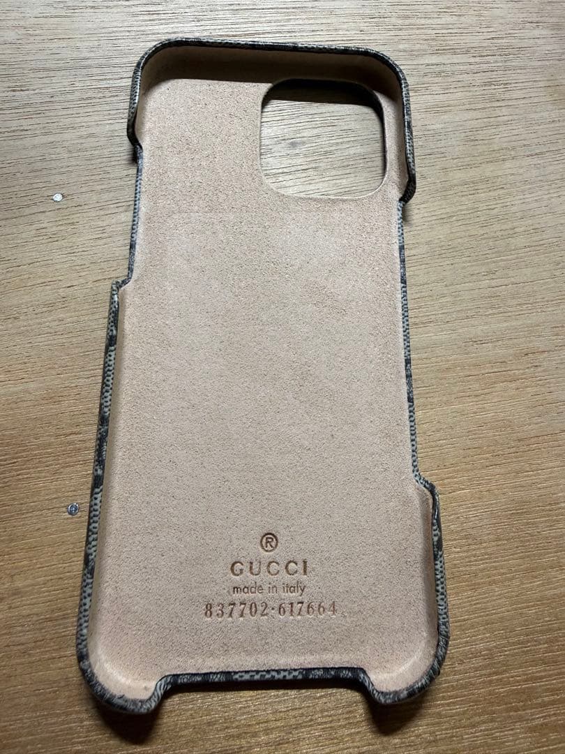 Gucci iphone 16 pro max スマホケース