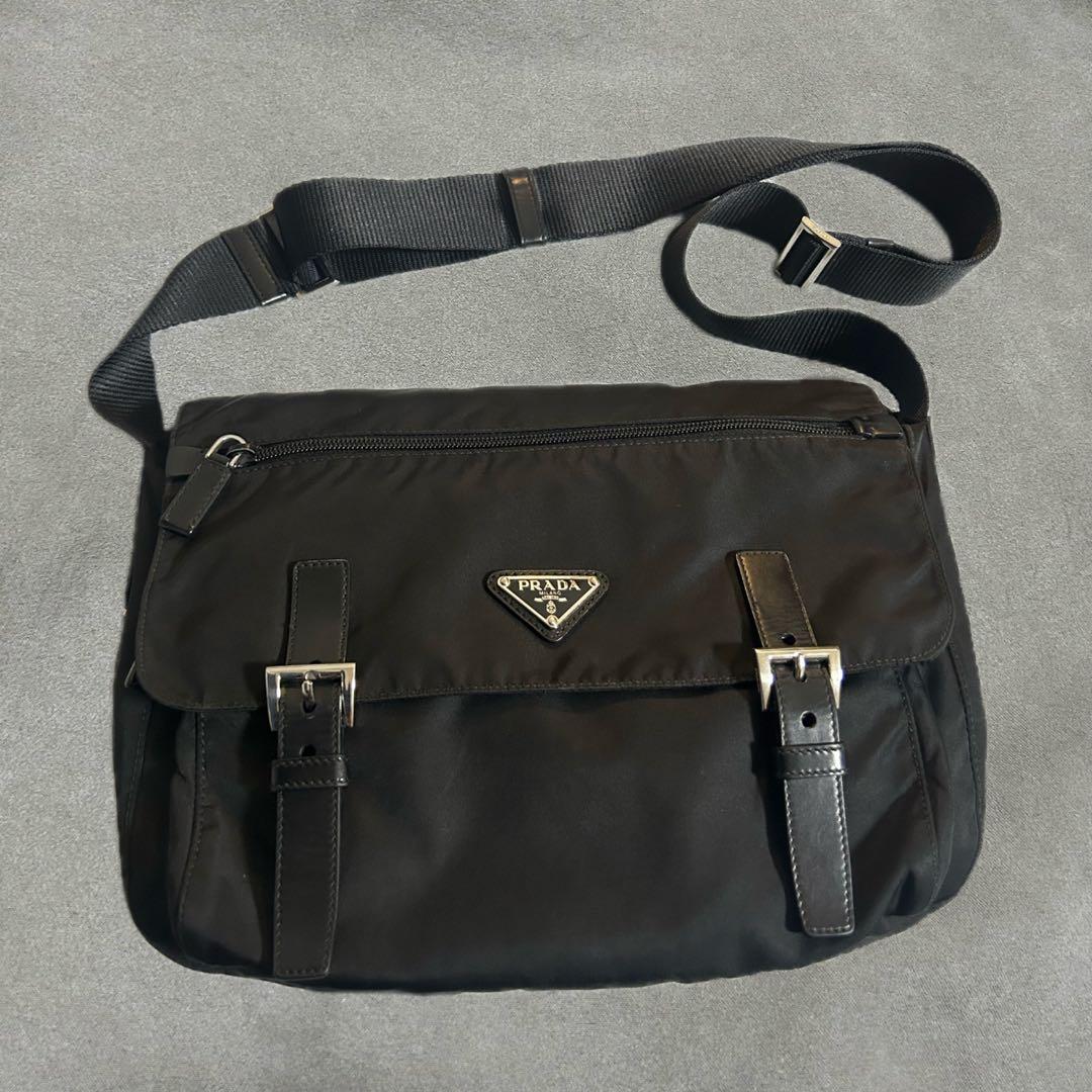 【美品】プラダ テスート ショルダーバッグ メッセンジャー 斜め掛け ナイロン