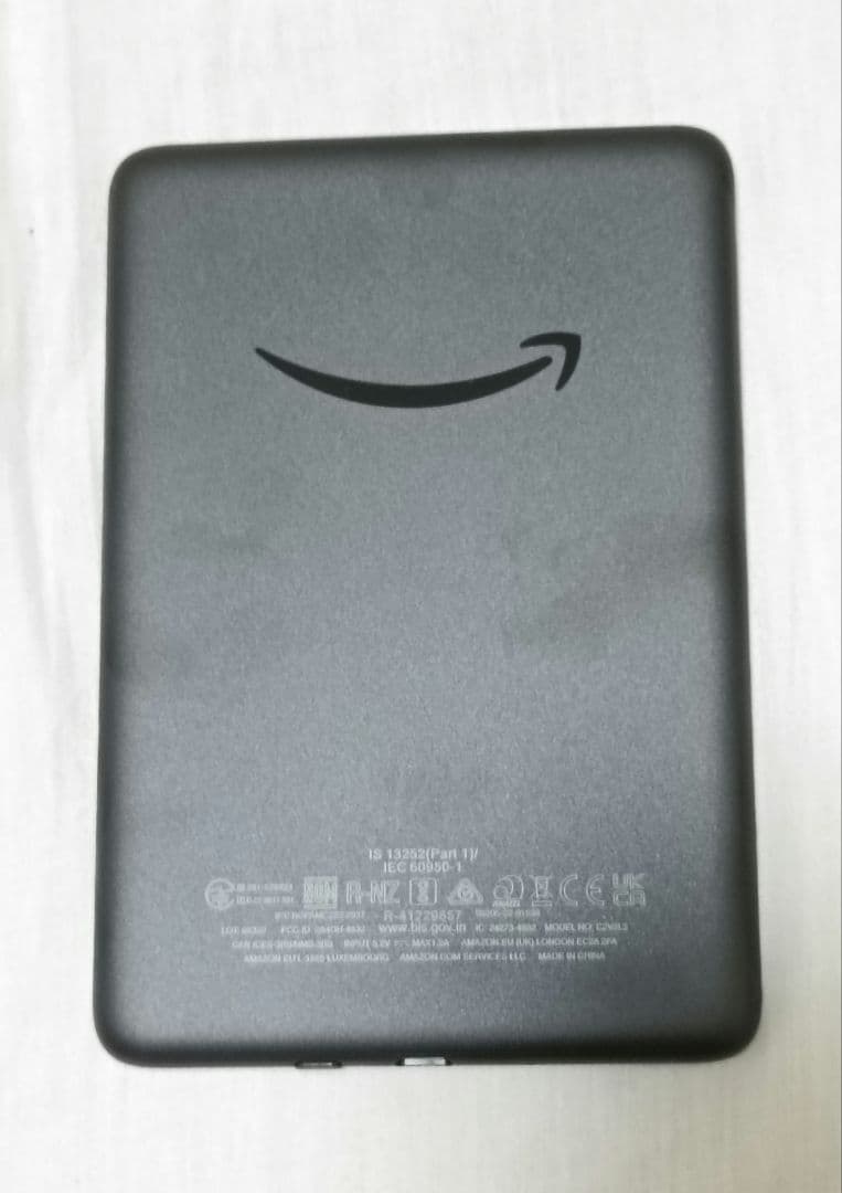 Amazon Kindle (第11世代) 16GB 純正カバー付き キンドル