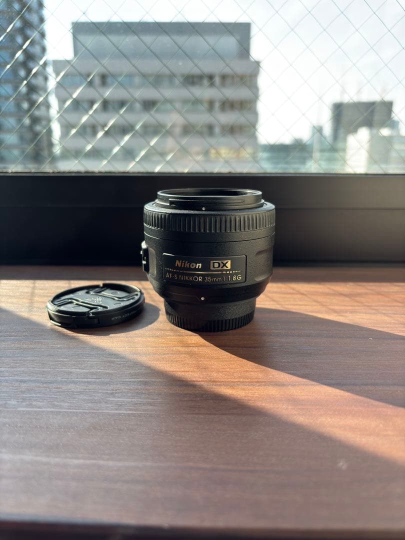 Nikon 35mm f/1.8G DX レンズ