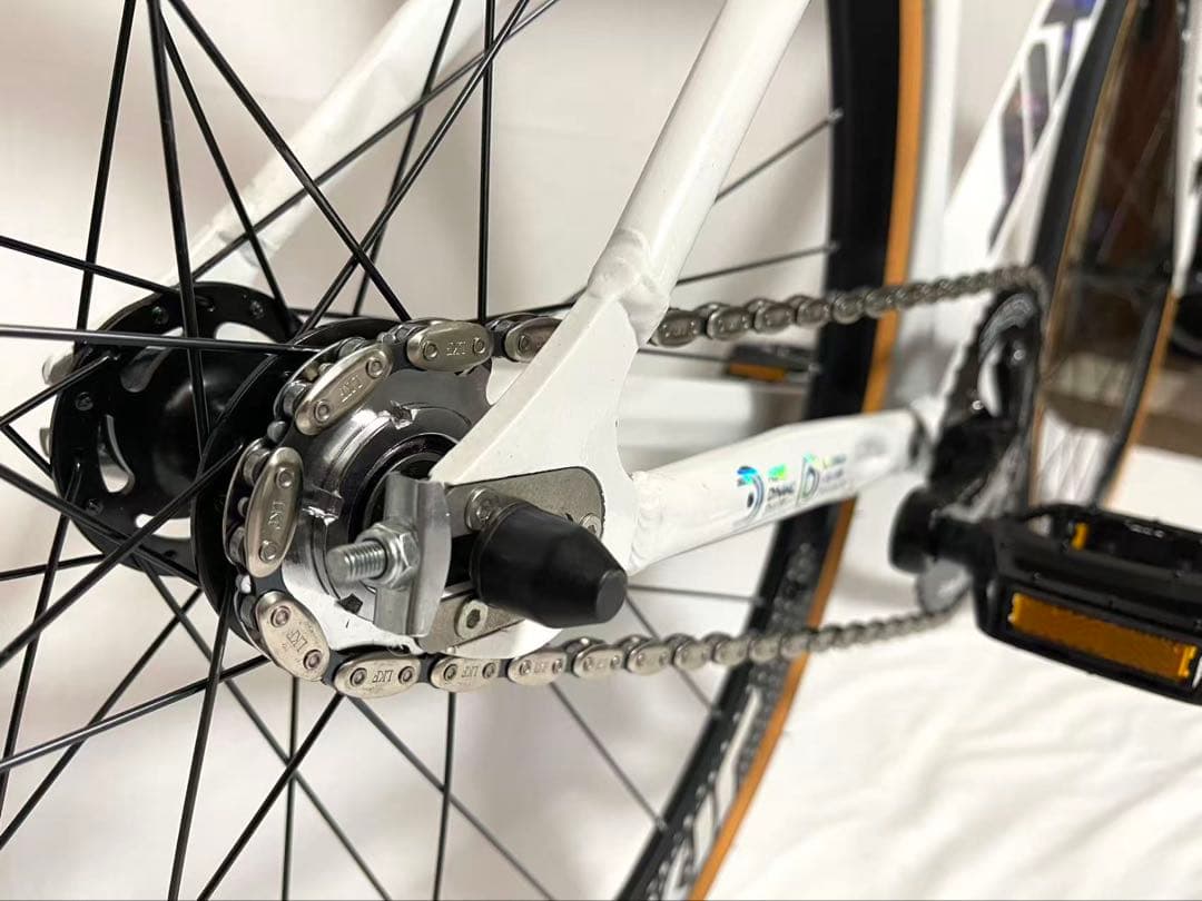 新品・未使用JIXFピストバイクFIXED GEARホワイトフロントブレーキ付