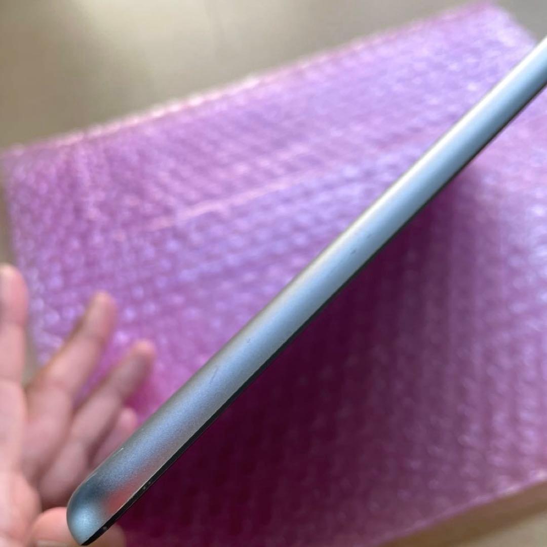 iPad 第5世代　スペースグレイ　32GB SIMフリー　A1823