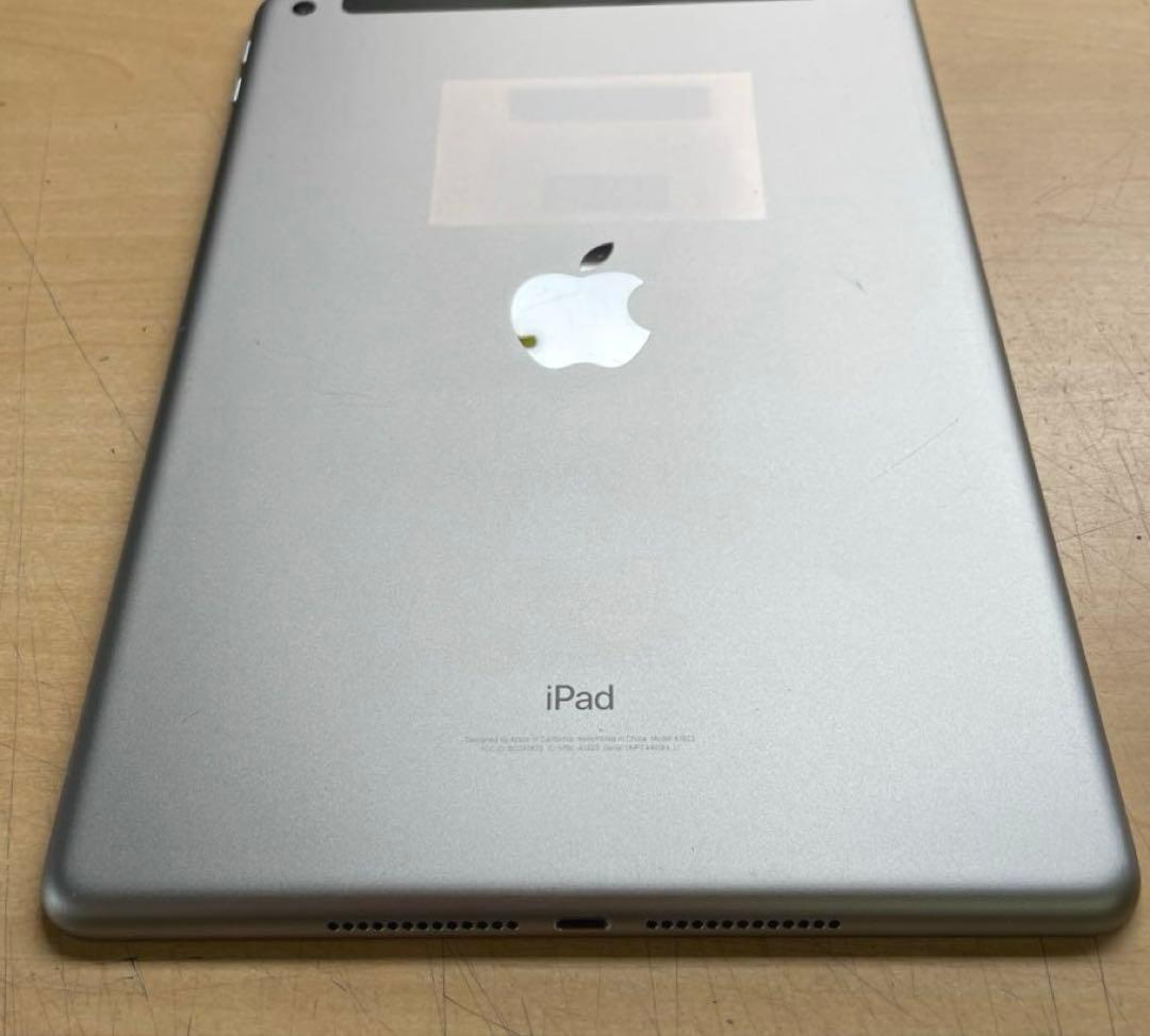 iPad 第5世代　スペースグレイ　32GB SIMフリー　A1823