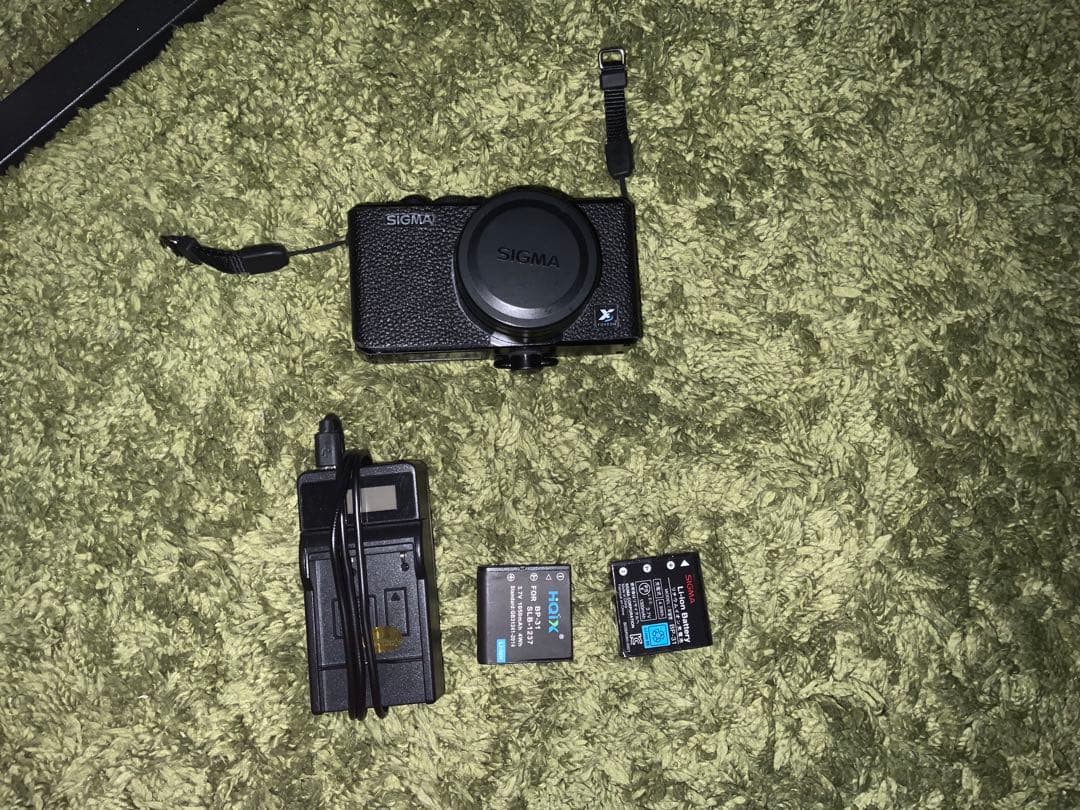 【希少美品】SIGMA DP2s（APS-Cセンサーの最強高級コンデジ）