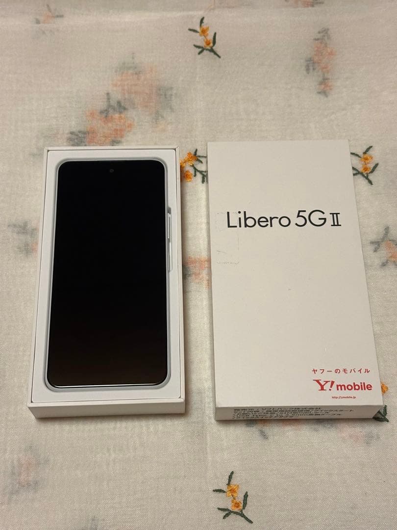 F2新品未使用　Libero 5G II ホワイト　SIMフリー 携帯