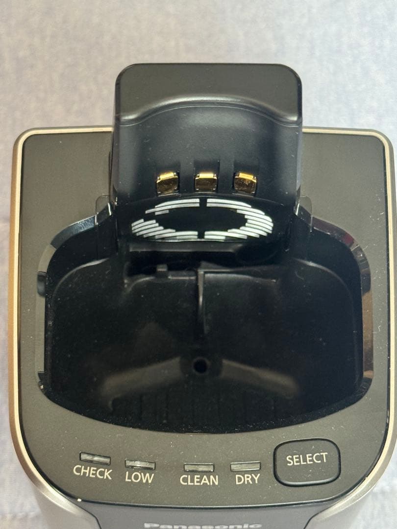 パナソニック電気シェーバー・ラムダッシュ 5枚刃 洗浄機付きES-NLV98