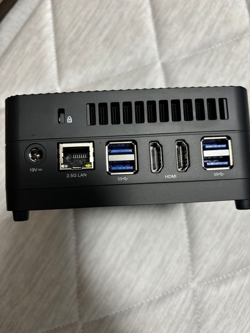 ミニPC MINIS FORUM UM690S 6900HX 32G / 1T