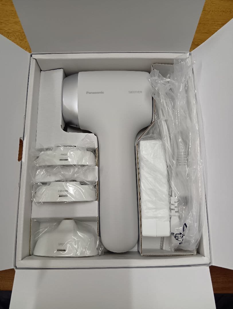 Panasonic 脱毛器 ES-WP98 3アタッチメント付き　スムースエピ