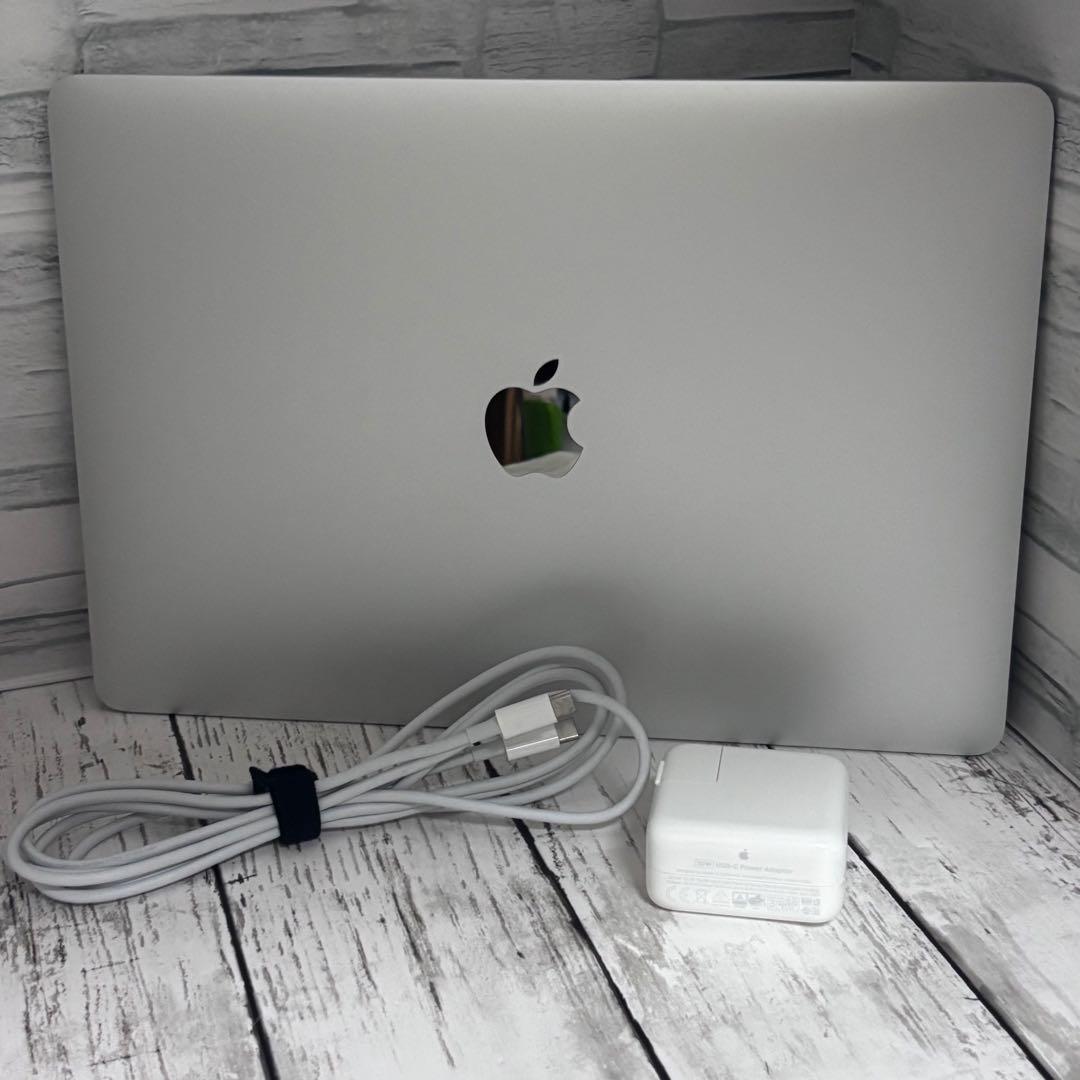美品 M1 MacBook Air 2020 メモリ16GB/SSD256GB
