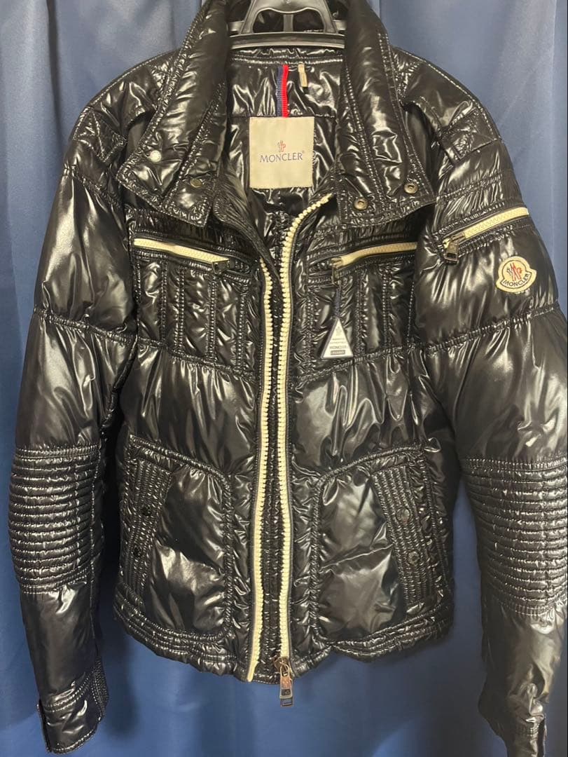 正規品MONCLER ブラック ダウンジャケット