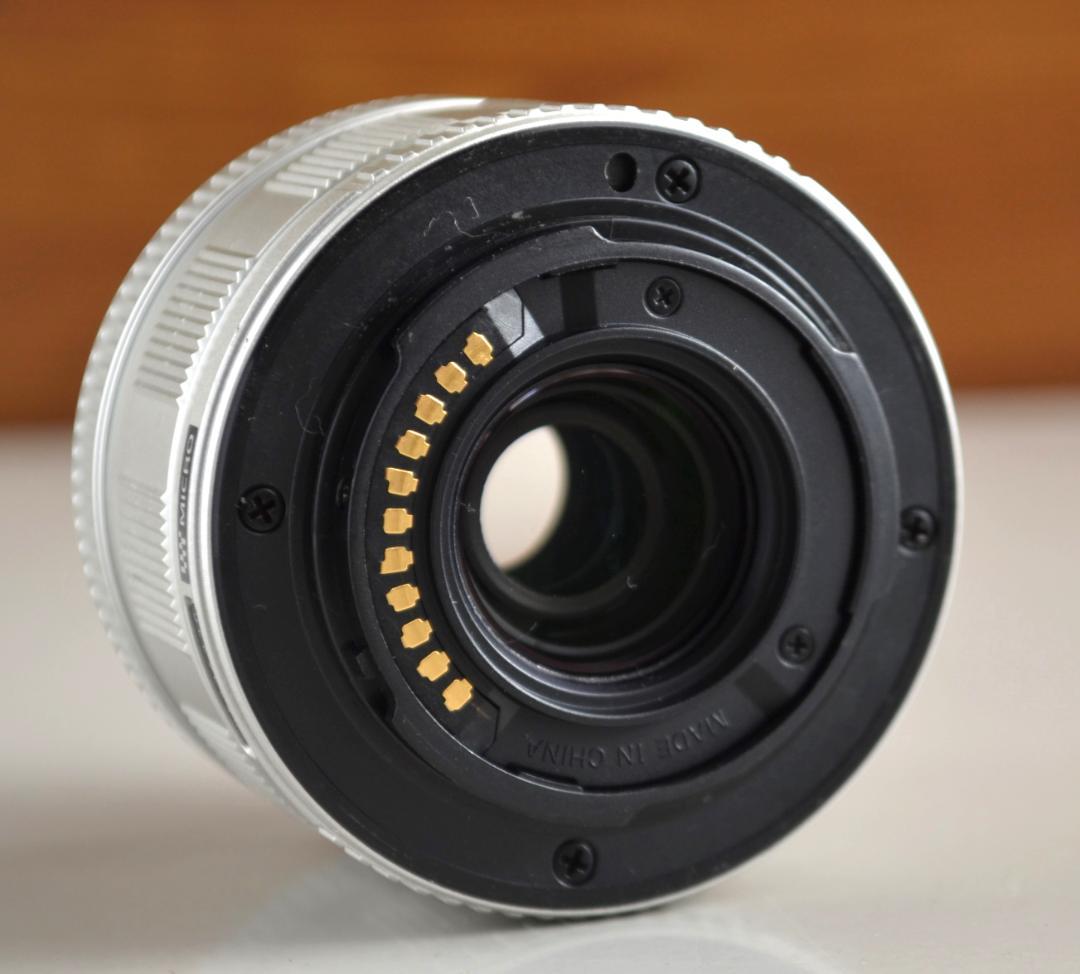 スマホ転送 OLYMPUS オリンパス PEN E-P1 レンズ付キットホワイト