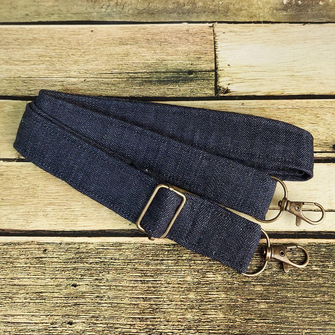 刺繍デニムバック　 No.642　デニムリメイク　サイドポケット　刺繍バック