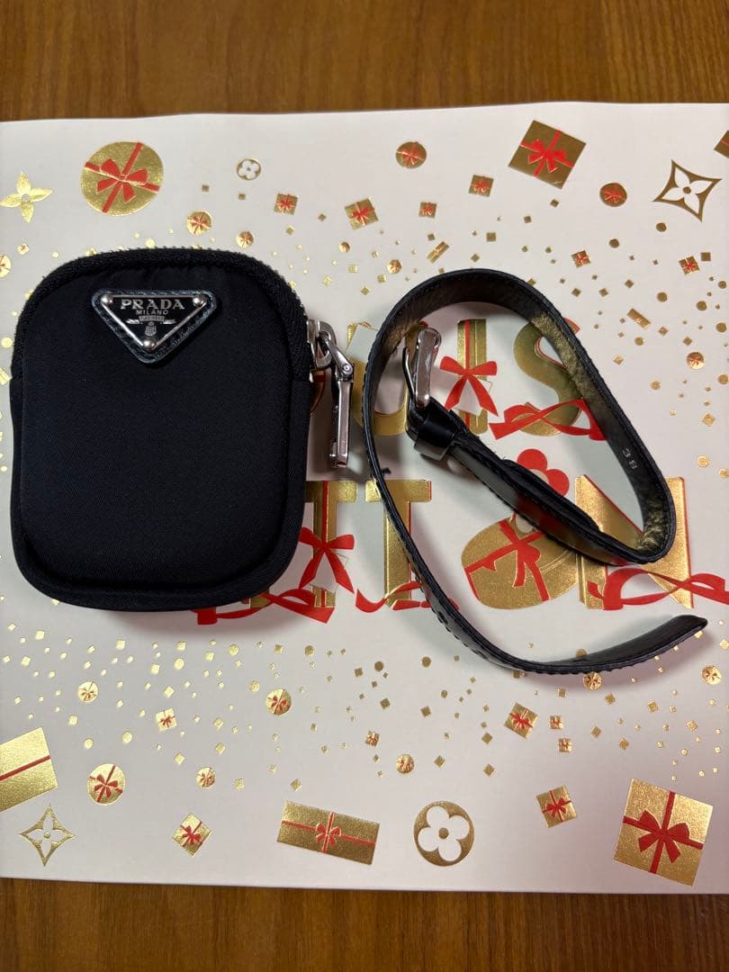 PRADA ブラック ミニポーチ ケース ストラップ付き