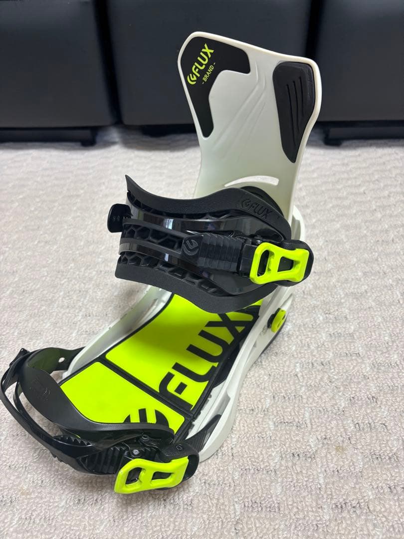 22-23 FLUX DSスノーボードビンディング ホワイト/イエロー　Mサイズ