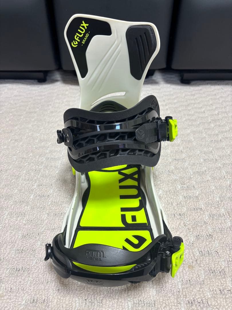 22-23 FLUX DSスノーボードビンディング ホワイト/イエロー　Mサイズ