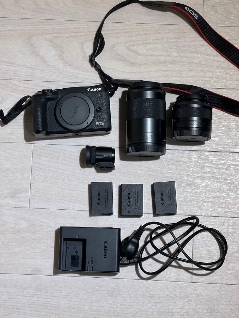 Canon EOS M6 Mark II ダブルズームキット　ブラック
