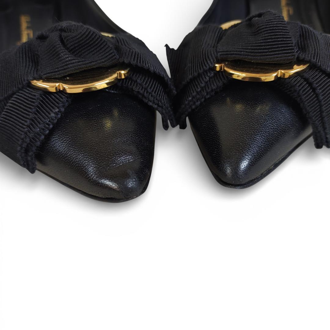 フェラガモ|リボンパンプス|フラワーヒール|6D|黒|Talla|i1782