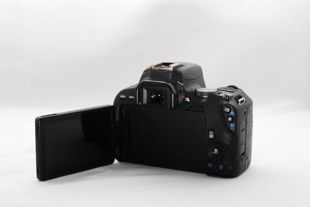 極上！Canon Kiss X9＋18-55＆90-300mm高画質＆軽量