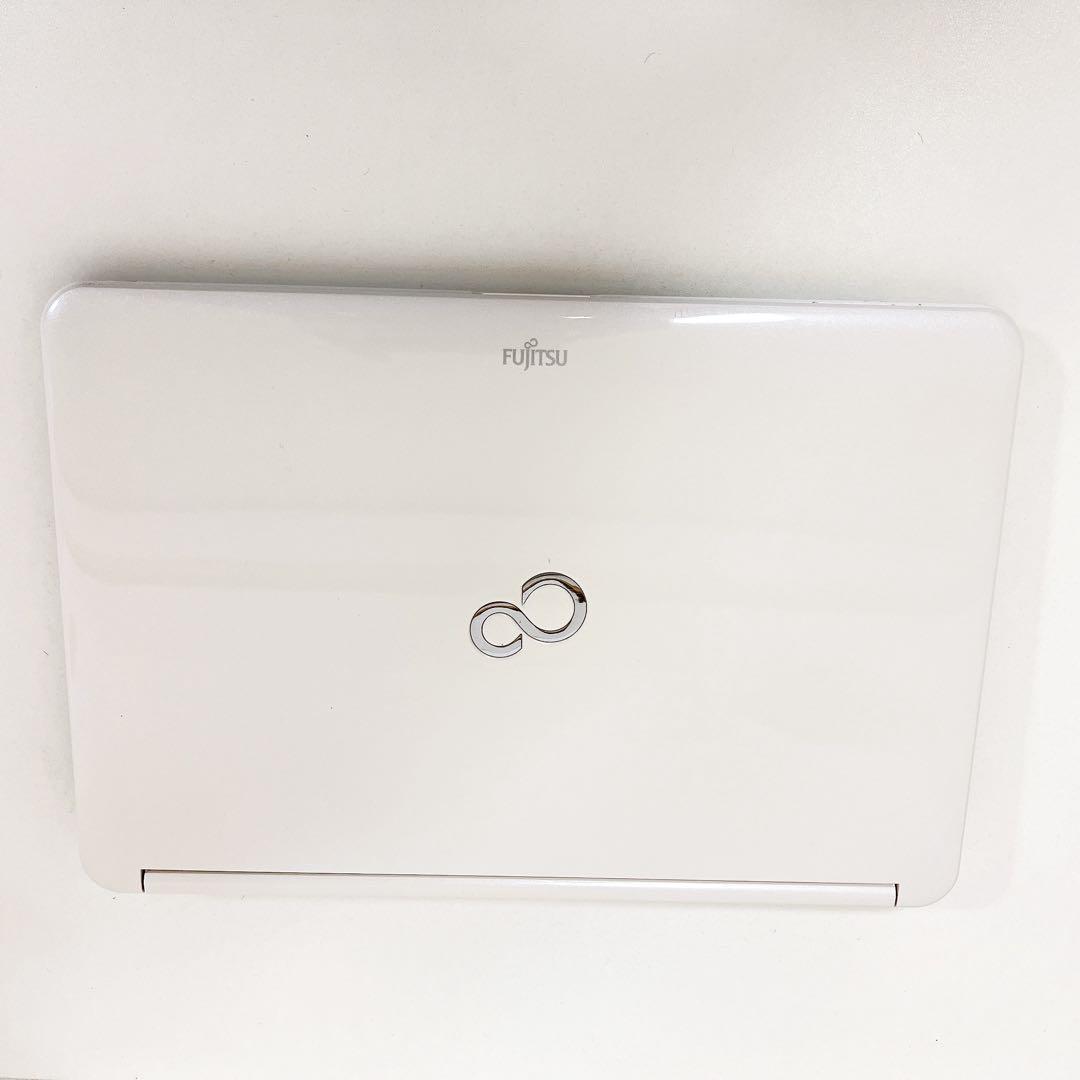 【設定済】新品SSDで爆速　大画面 すぐに使えるノートパソコン