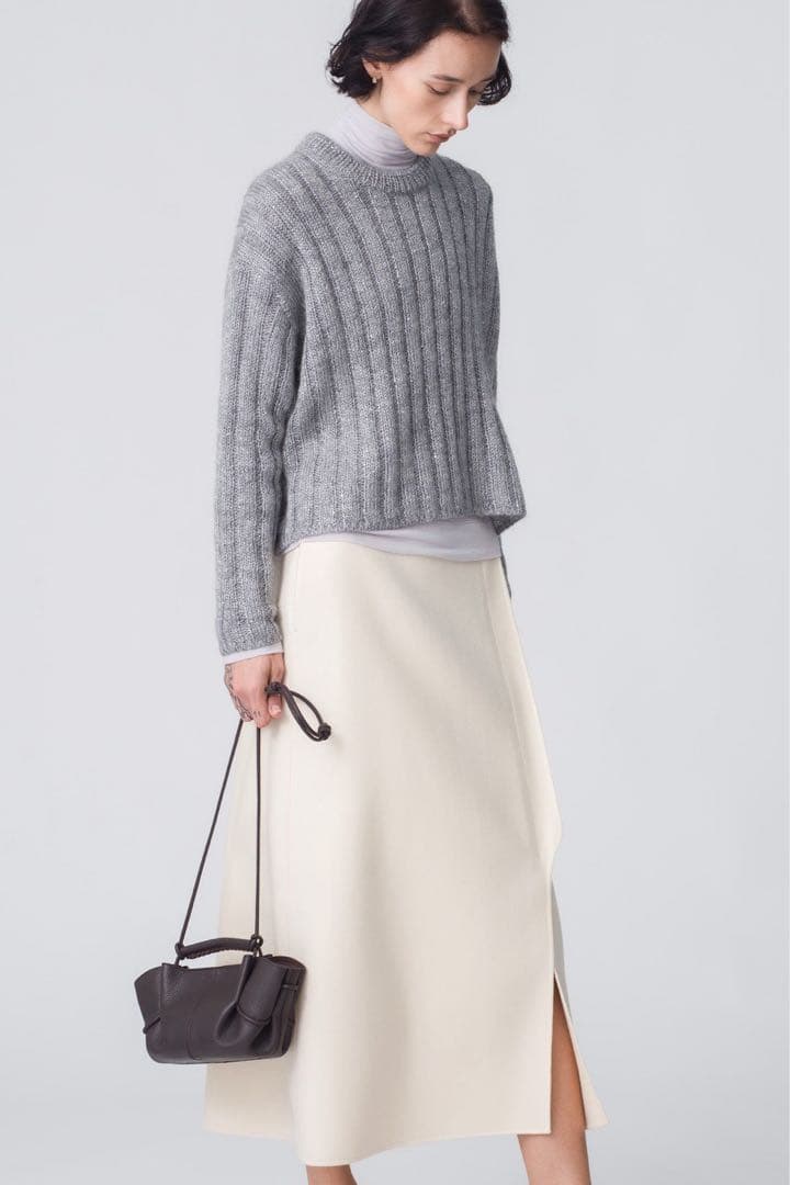 エブール ebure モヘアスパンコール クルーネックリブニットプルオーバー