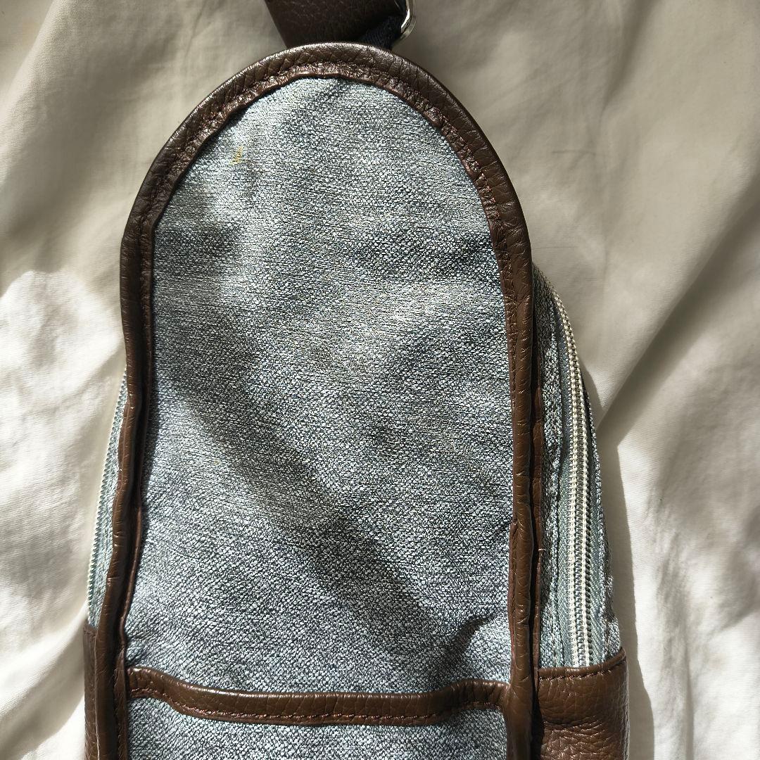 【未使用】上品グレーで差がつく、オロビアンコのボディバッグ