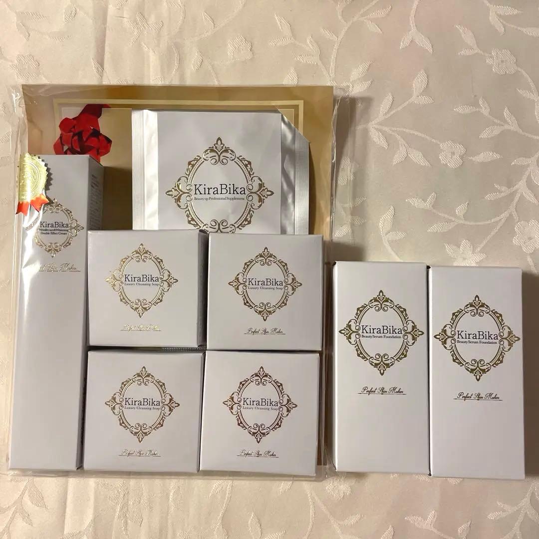 【週末値下げ】きらびか☆ビューティーセラムファンデーション2個＆クリームと石鹸他