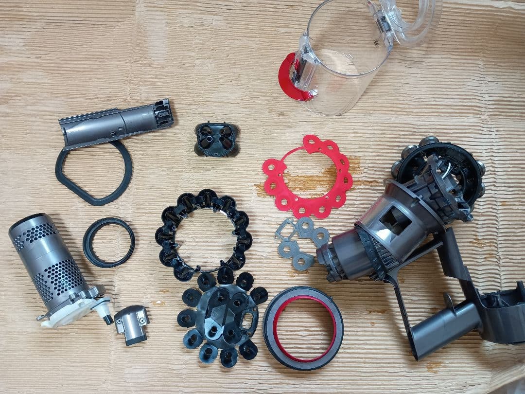 Dyson V11 SV14　ダイソン　掃除機　分解洗浄済み　強化トリガー