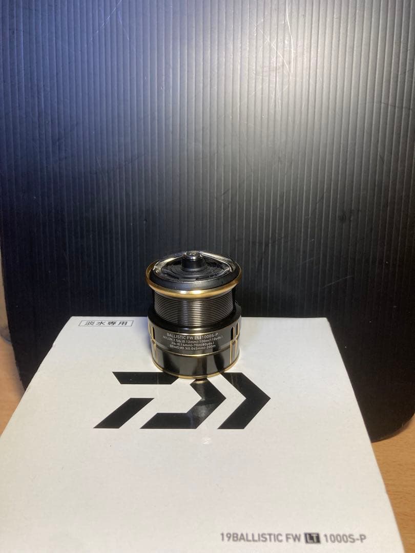 美品 Daiwa BALLISTIC FW LT1000S-P スピニングリール
