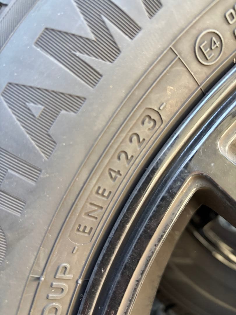 スタッドレスタイヤ、ホイールセット、ヨコハマIG60