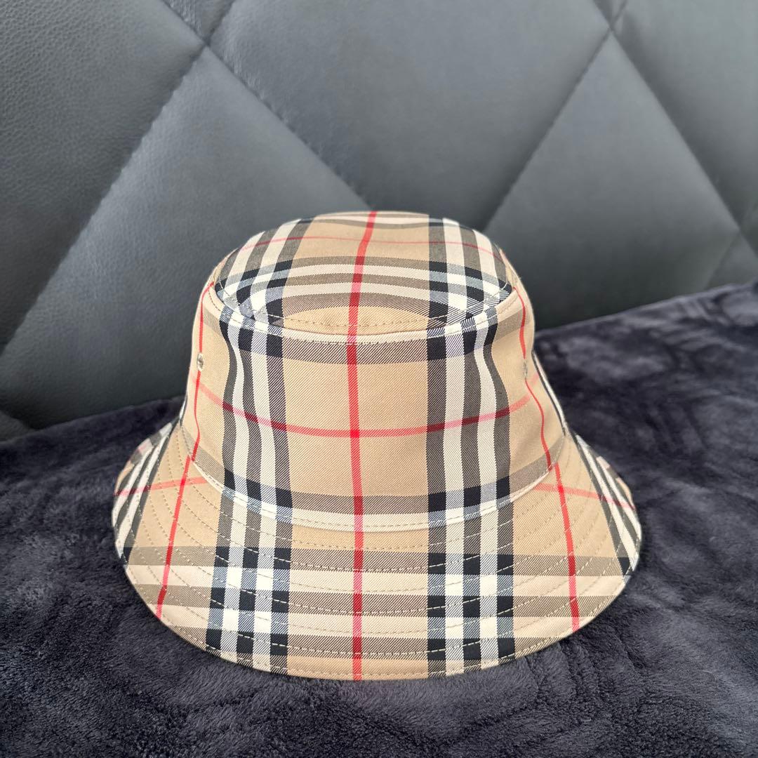 Burberry kids帽子