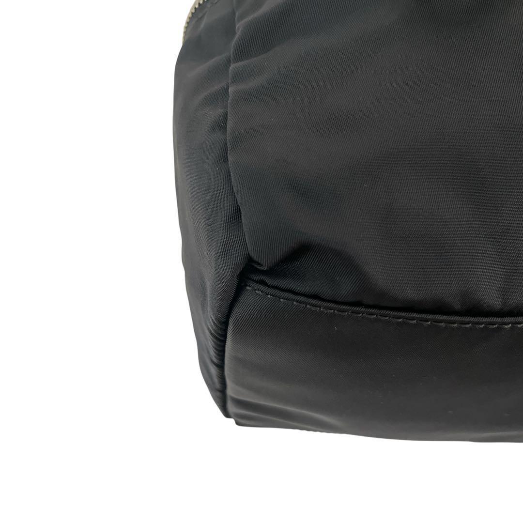 美品　プラダ　ハンドバッグ　ミニボストン　三角ロゴ　テスートナイロン　ブラック