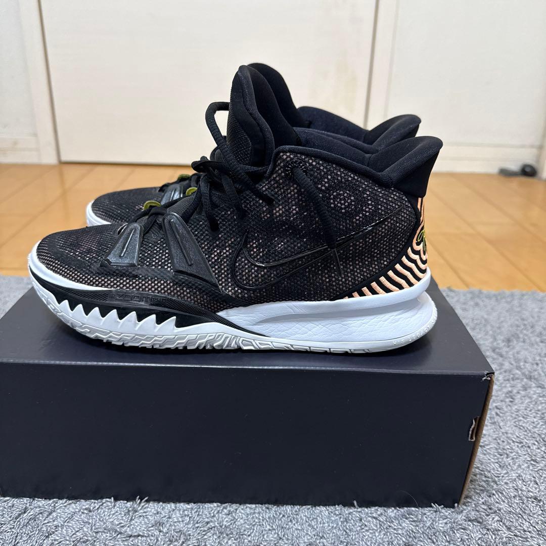 シューズ(男性用) Nike Kyrie 7