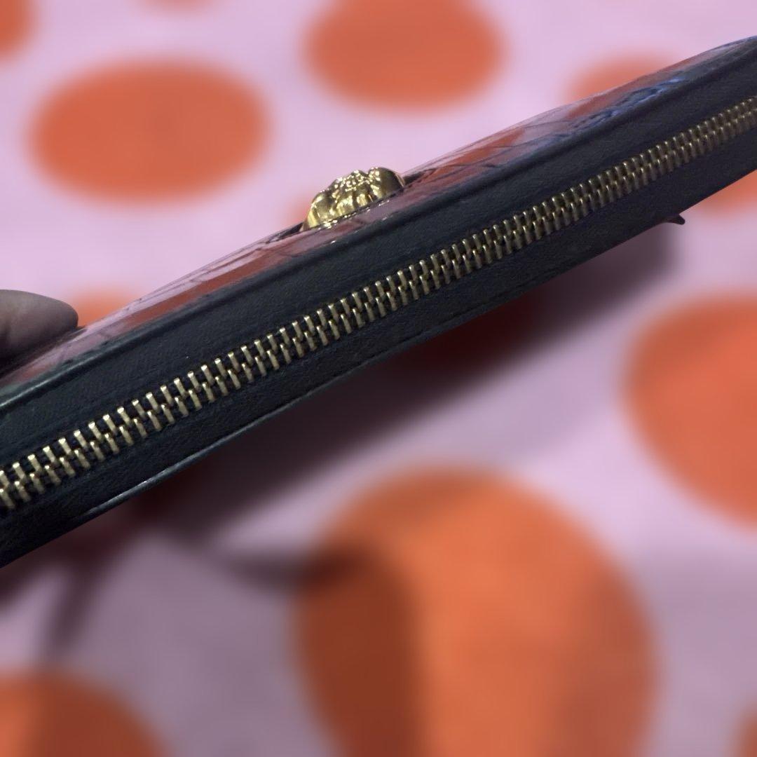 えま黒 クロコダイル風長財布 ゴールドロゴ付き