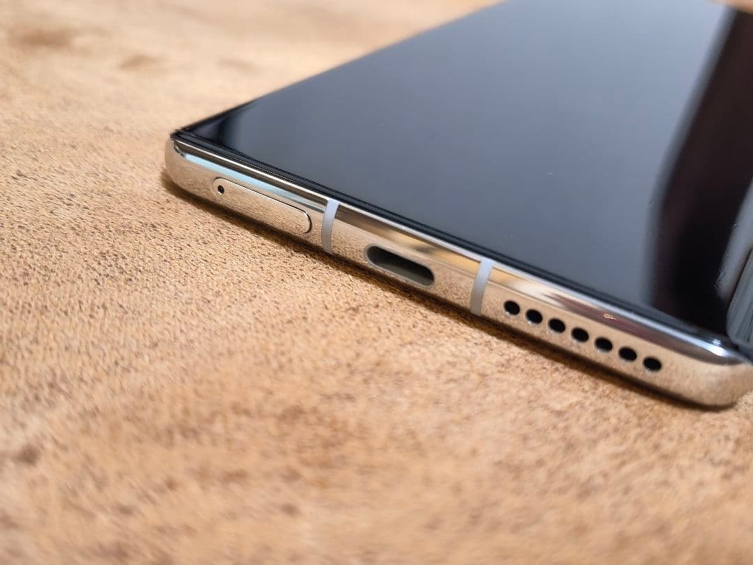 【極美品】HUAWEI Mate40 Pro ホワイト 白 8GB/256GB