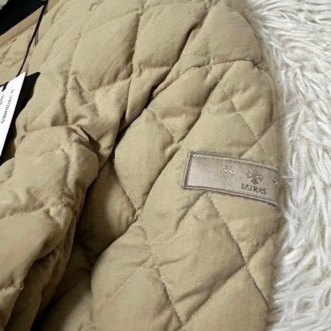 未使用タグ付き　TATRAS ノーカラーキルティング　ダウンジャケット　ベージュ