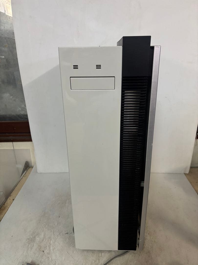 パナソニック 空間除菌脱臭機 ジアイーノ　F-MV3000