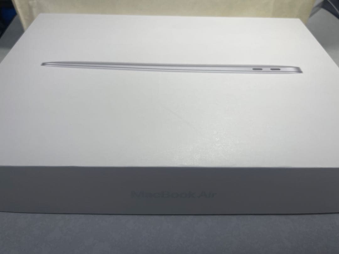 Apple MacBook Air (M1, 2020) 13インチモデル