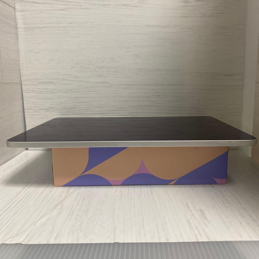 【ジャンク】iPad Pro 11インチ 第4世代 A2759 電源ボタン不良