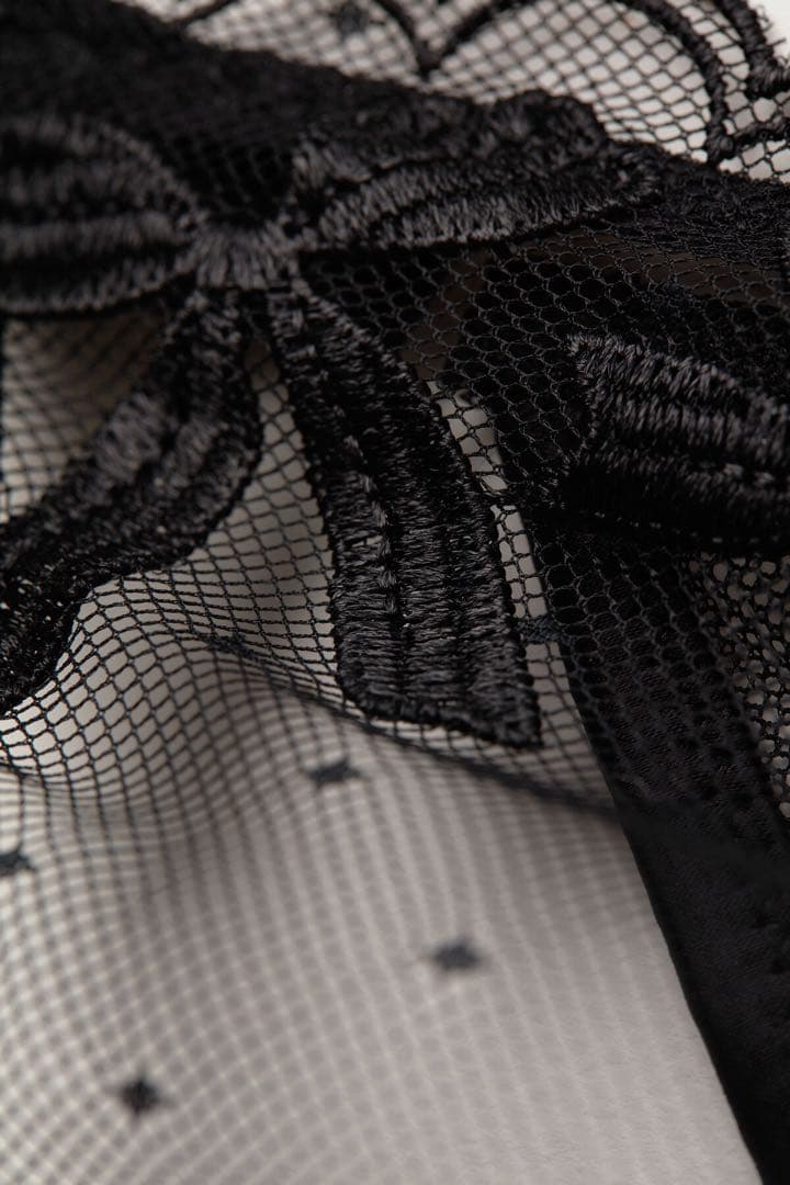 ビスチェガーター75B ブラジリアンM Frou Frou Romance