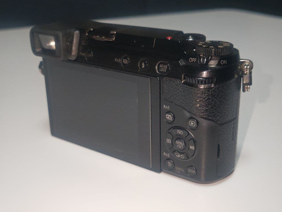 【中古】Panasonic LUMIX DMC−GX7MK2