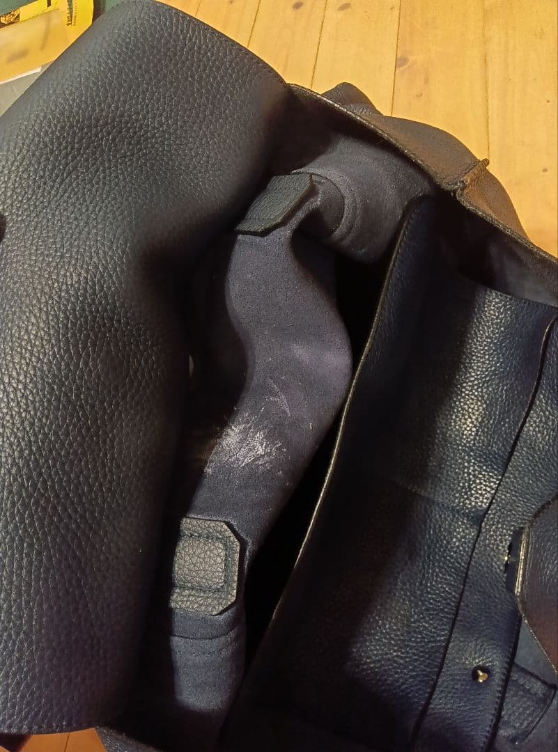 TOD'S ペーパーバッグ　ネイビー レザー トートバッグ