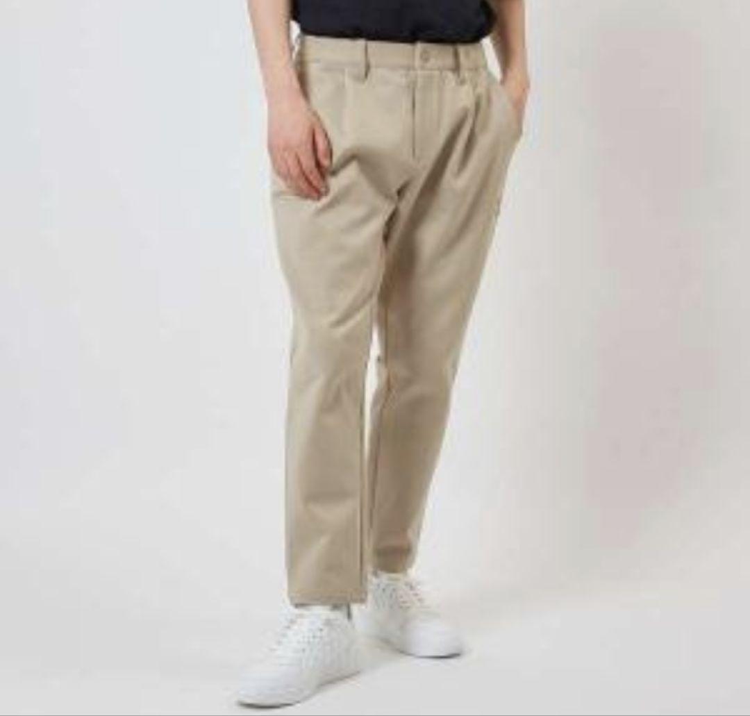 【新品】HUMMEL PLAY テーパードパンツ ベージュ（サイズO）