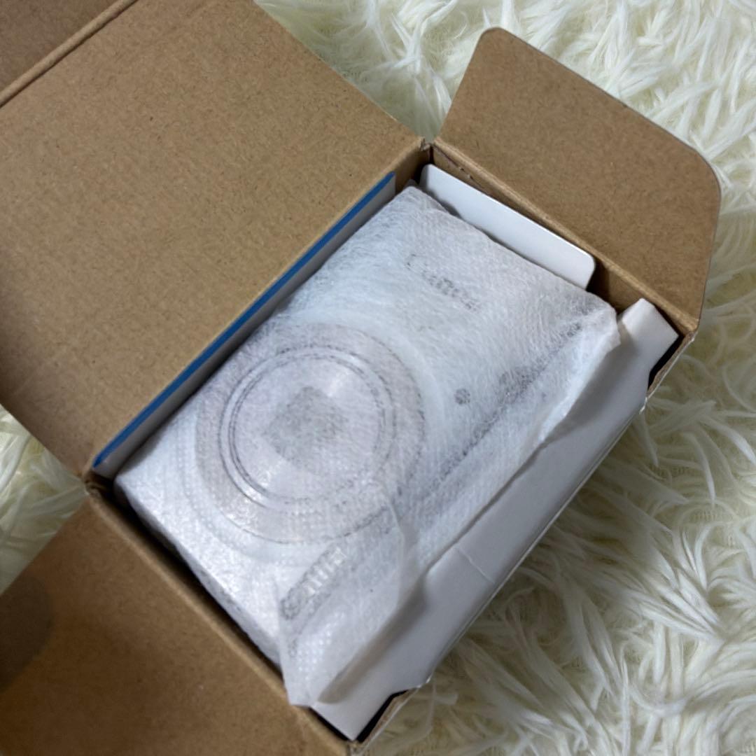 【ほぼ未使用】Canon キャノン IXY 180 シルバー デジカメ ①