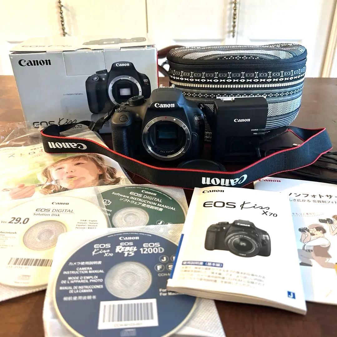 Canon EOS Kiss X70デジタル一眼レフカメラ、ストラップ.ケース付