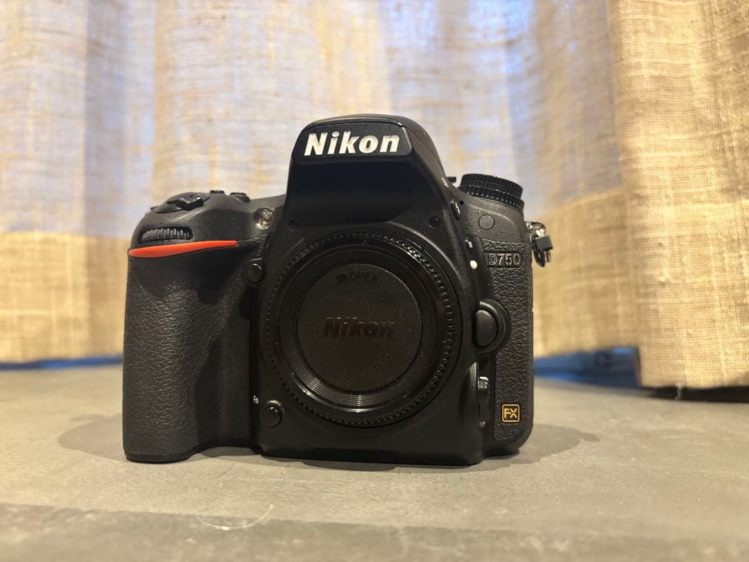 Nikon D750 フルサイズ一眼レフ⭐️標準＋望遠+単焦点のレンズ3点付き⭐️