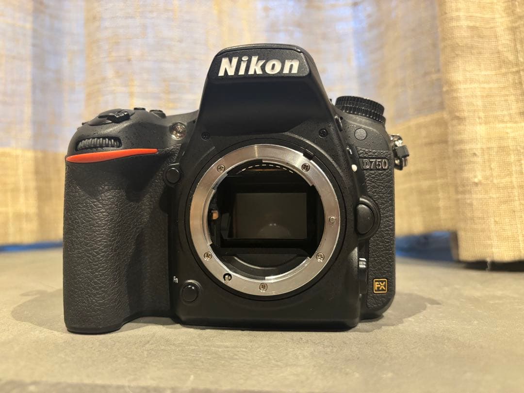 Nikon D750 フルサイズ一眼レフ⭐️標準＋望遠+単焦点のレンズ3点付き⭐️